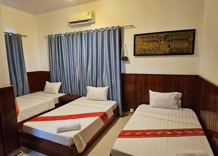 Retro Quarter Mb Hostel *